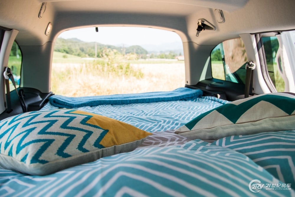 它可能颠覆了你对床车的概念斯洛文尼亚打造不到5米的露营车