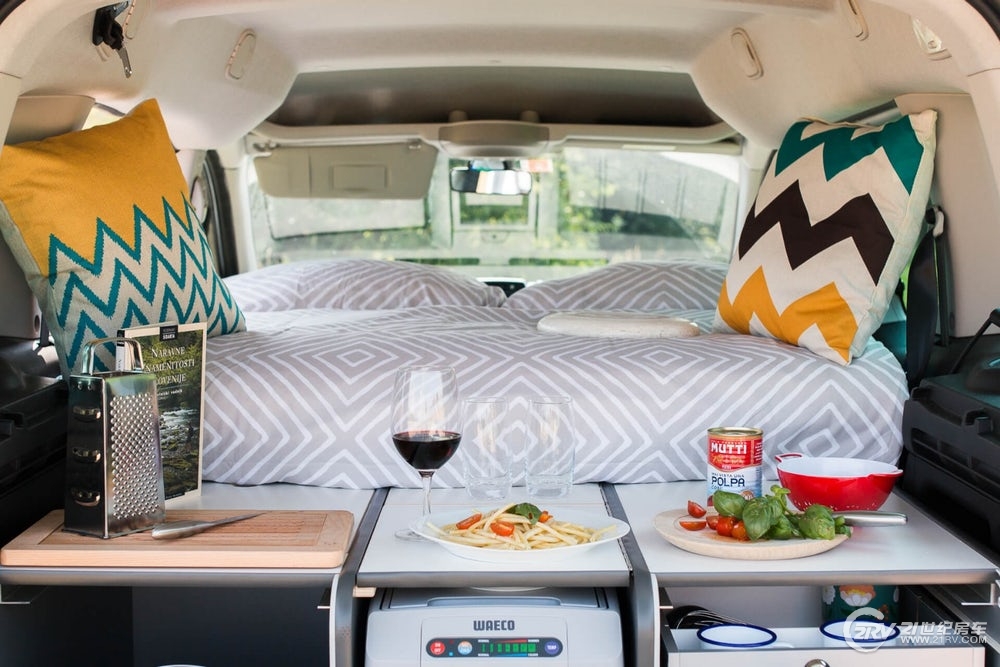 它可能颠覆了你对床车的概念斯洛文尼亚打造不到5米的露营车