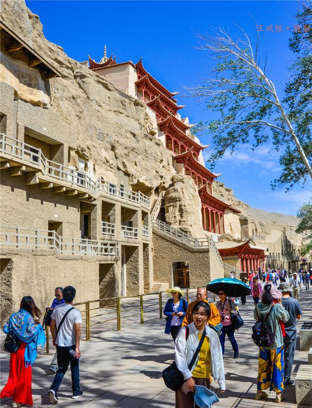 甘肃敦煌端午节期间旅游持续火热再起高潮