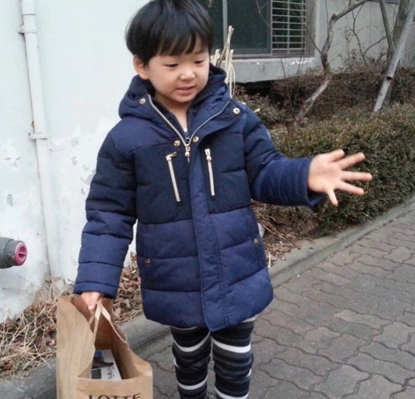 还记得国民表情包宋民国吗如今长大帅到不敢认时间都去哪儿了