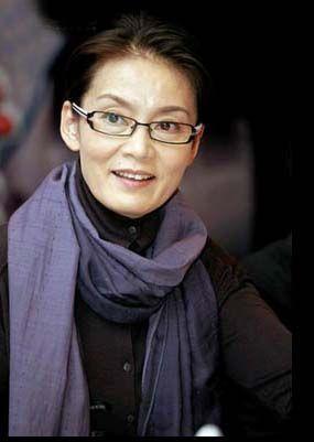 他31岁的时候迎娶影后,离婚后爱上王小丫,如今71岁仍单身!