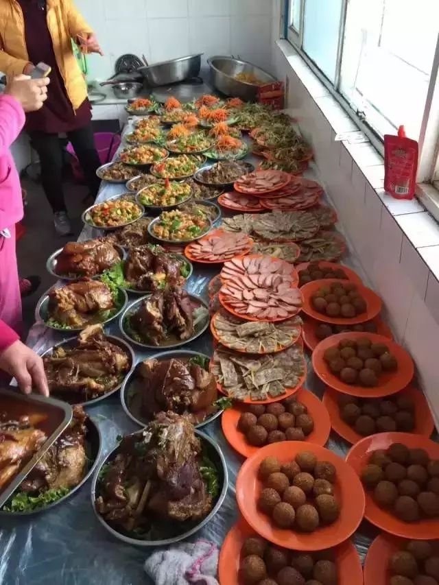 念想丨在东北吉林,这样的酒席再没人请了!|酒席|农村|肘子_新浪新闻