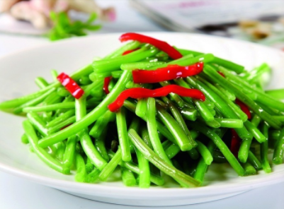 爆炒红薯杆子,味道超级棒,来试一试吧