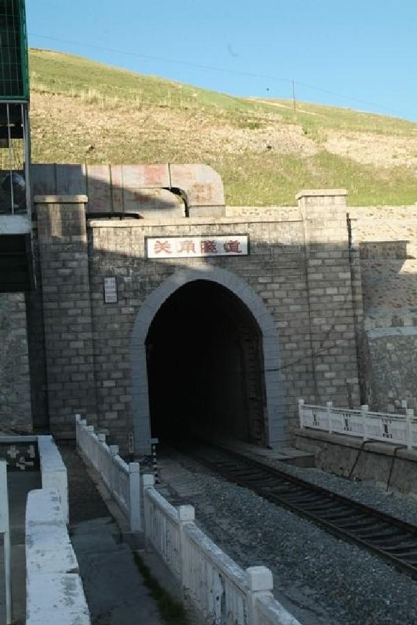 10万名建设者用近7年,将2小时路程缩为20分钟|高原|关角隧道|关角山_