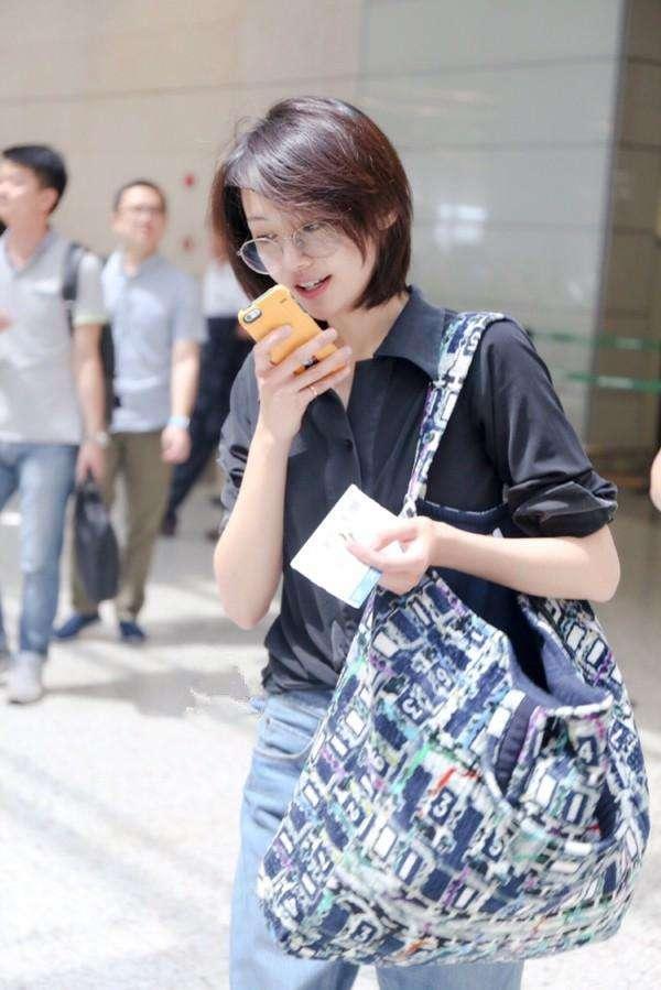 郑爽胖了10斤?看了她的最新照后二话不说直接收藏!真值!