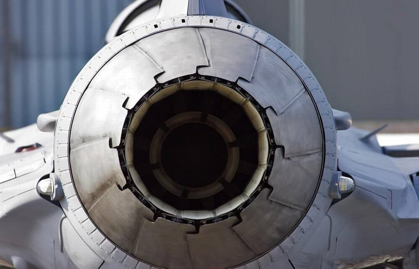 国产航空的发动机矢量技术什么水平