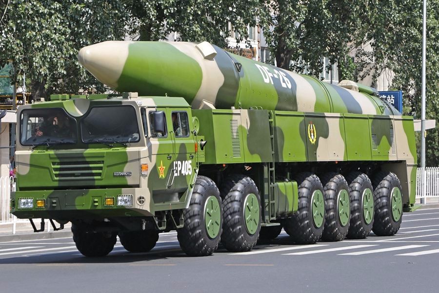 航母杀手东风-26陆基中远程弹道导弹列装,防卫南海威慑西太平洋