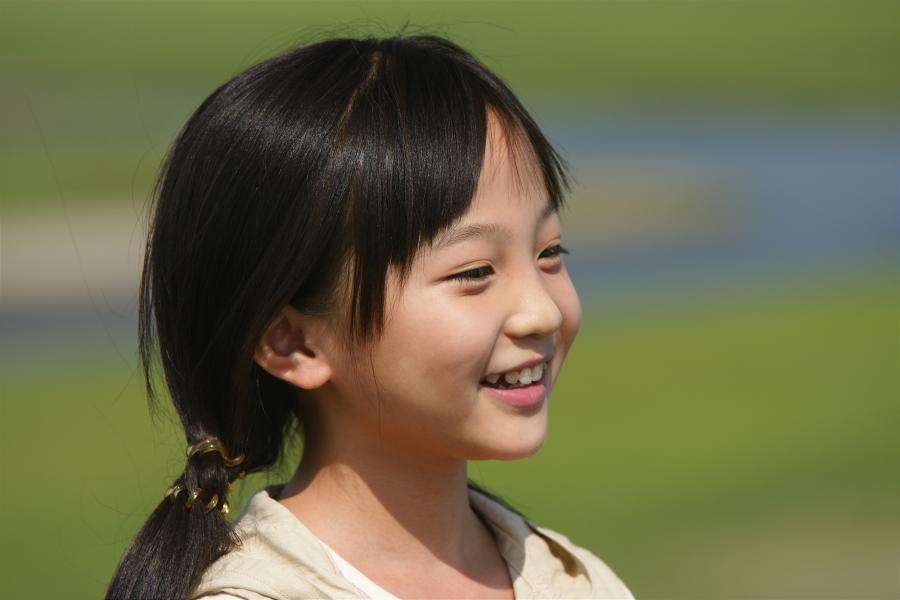 被人遗忘的小童星因放羊的星星走红如今19岁变成这样