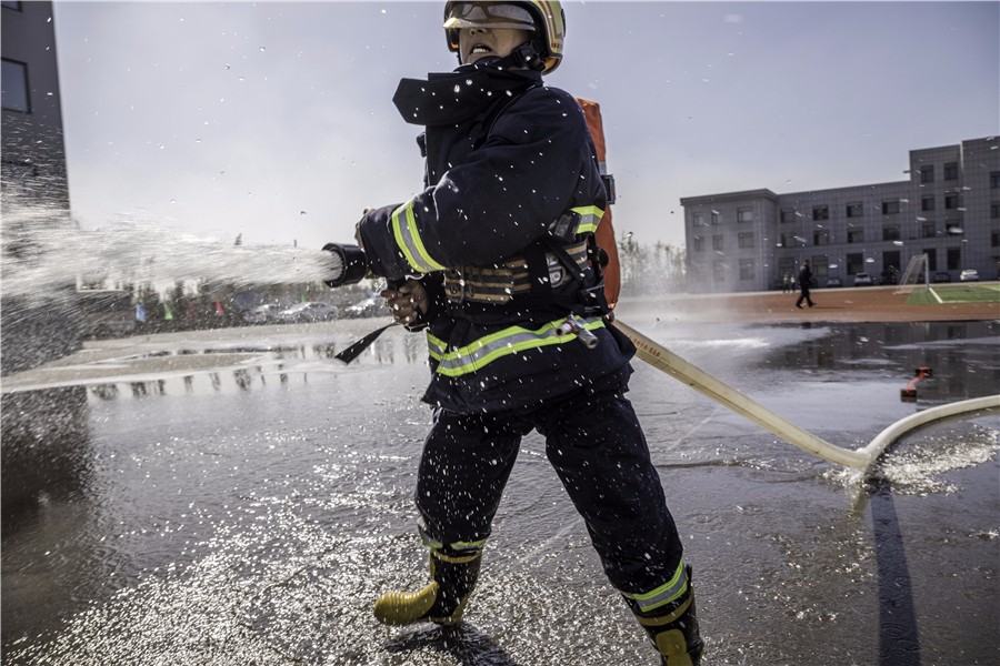 东北民航第十届消防战斗员业务技能竞赛在营口机场成功举办