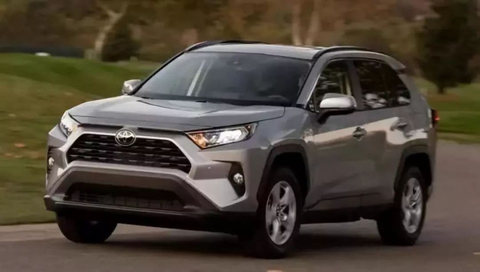 丰田RAV4 2026款有哪些亮点 2020款荣放双擎精英版值得买吗