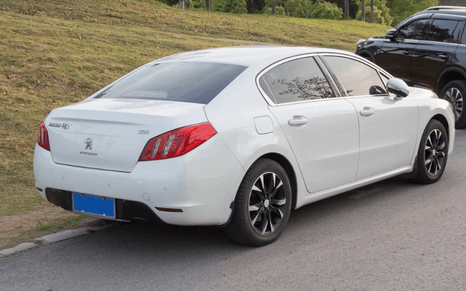 为什么懂车的人买车,都会优先考虑买白颜色的车?