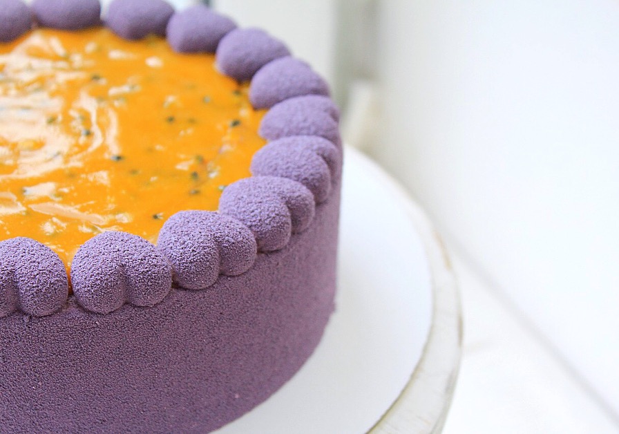 小技巧:紫色跟黄色为互补色搭配得当相当抓眼球哦