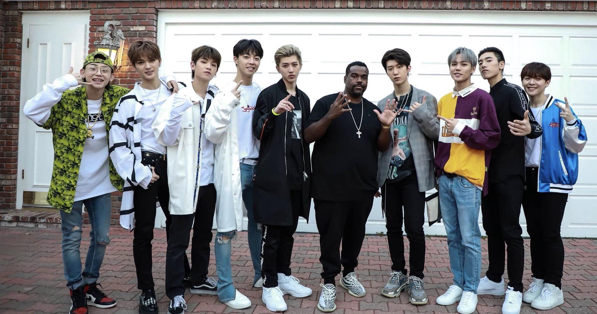 ninepercent首次官宣晒合照从九人新造型和站位看出端倪