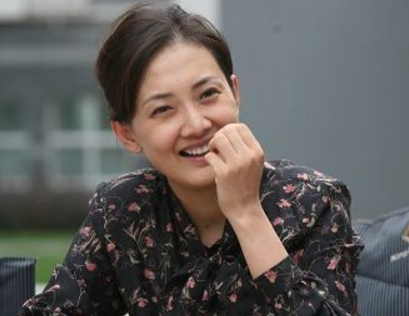 说到牛莉我想很多人都知道她的名字,她是一个非常出色的演员,可以说她