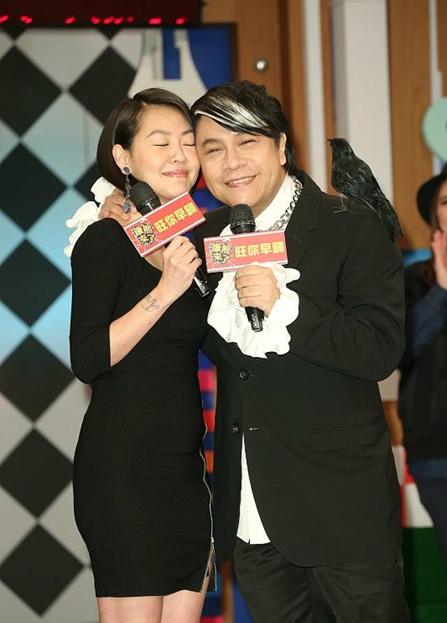 别说,康熙来,已解散,小s和蔡康永亲密的合影旧照让人泪目