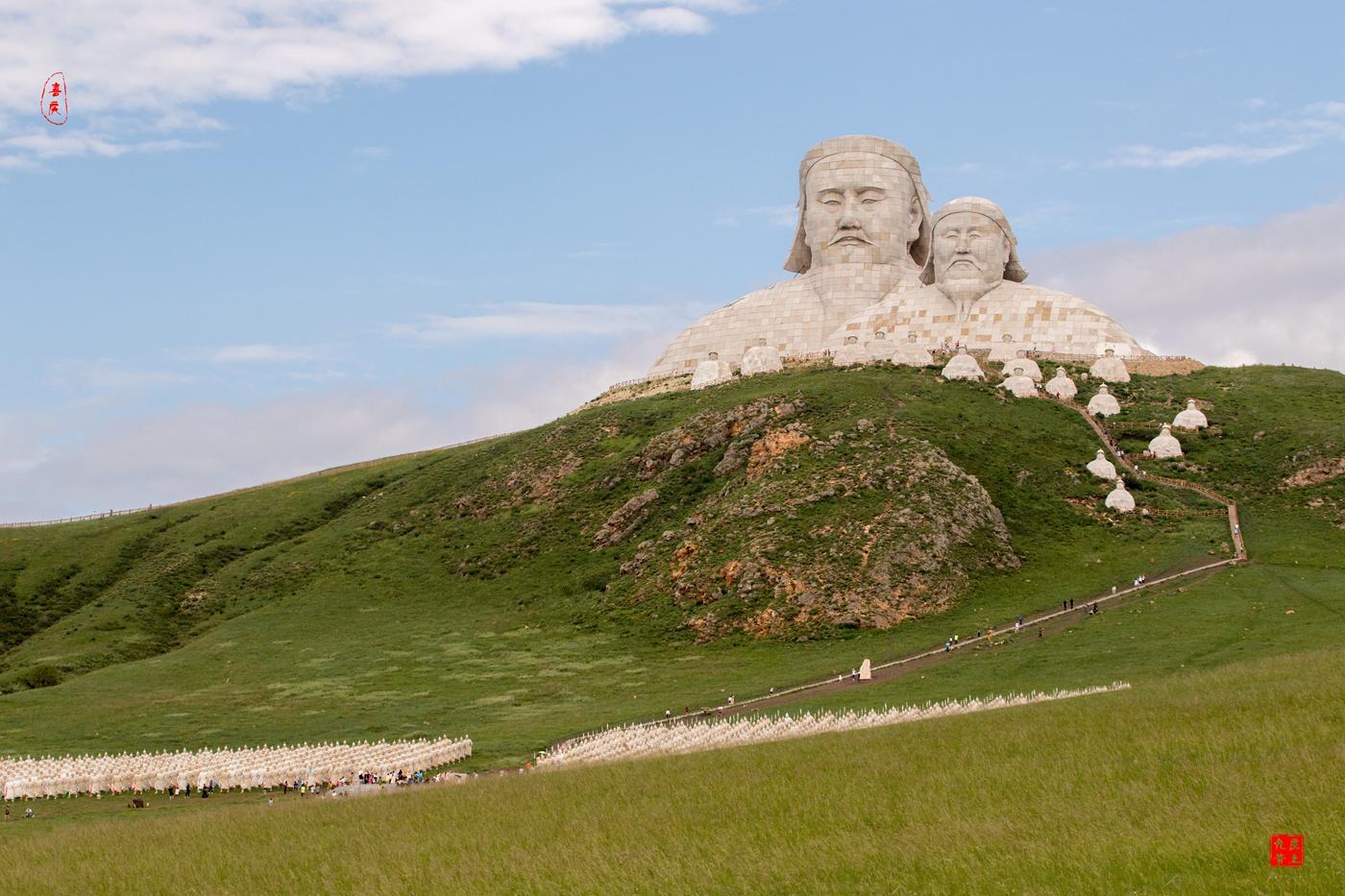 可汗山上那群远去的苍狼