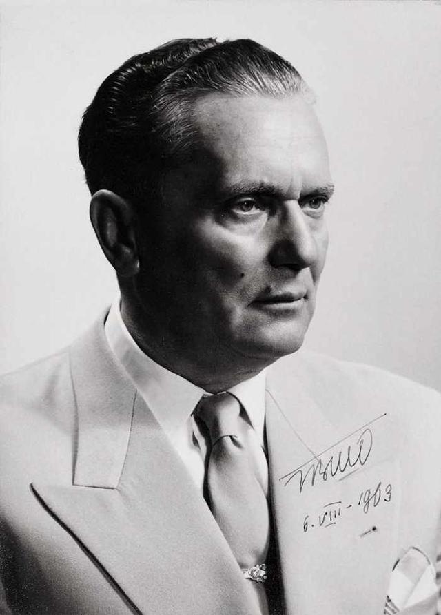 铁托当选为南斯拉夫第一任总统