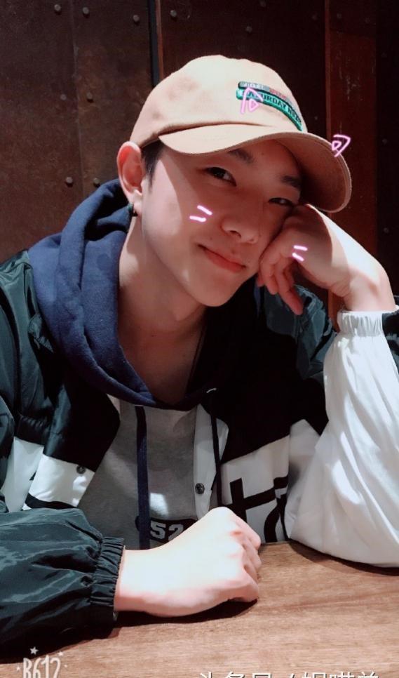 头条年度盛典年度抖音达人张欣尧,吴佳煜,素人明星的奇迹!