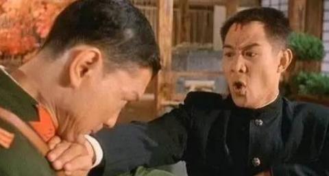 拳王周比利近况，如今也潮流的纹麒麟臂，多年之后再出演大反派|周比利|拳王|反派|麒麟|李连杰_新浪新闻
