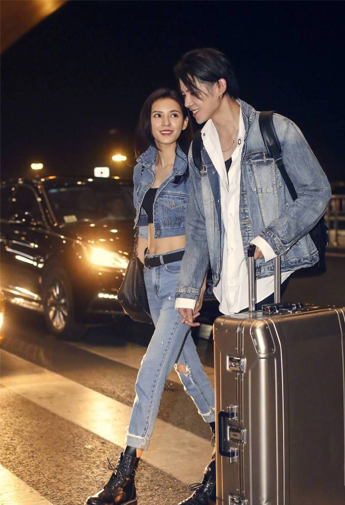 张予曦牵手陈柏融狂撒狗粮,被网友喊话"分手月"要挺住!