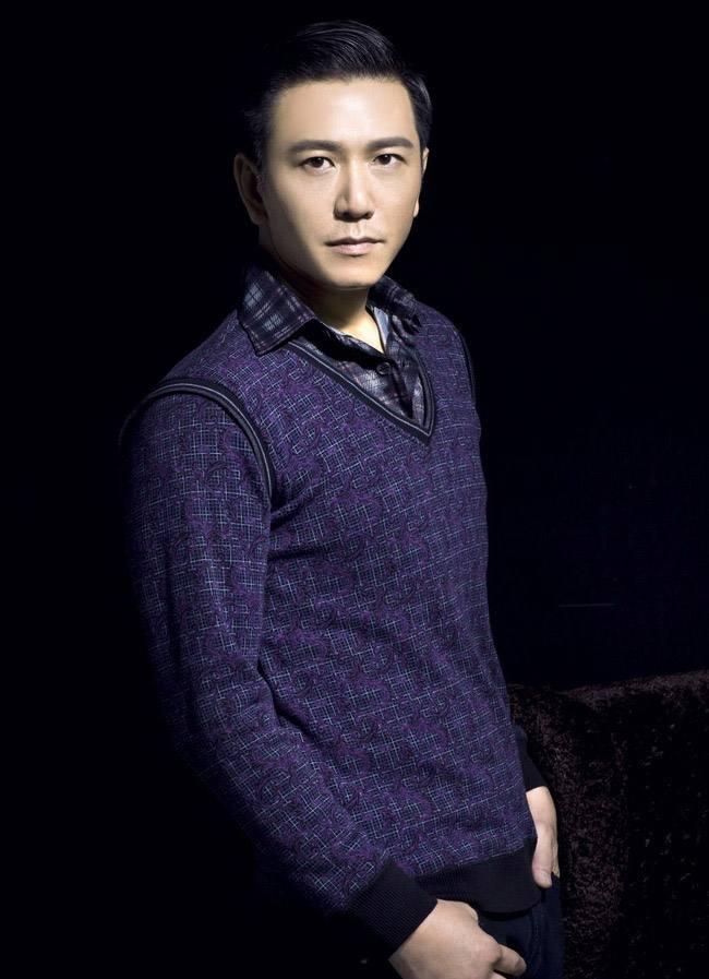 演坏人迷倒万千女人 被前妻追债 三婚娶小20岁娇妻 禁止女儿入行