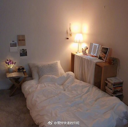 如果能拥有这么温暖的小房间真的是很幸福的事情啊