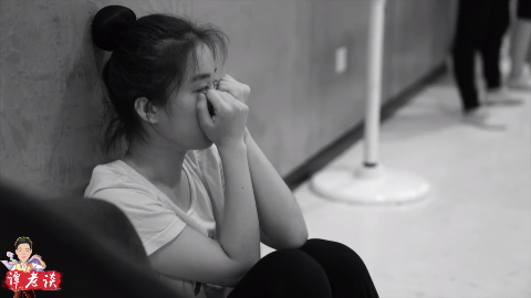 一个人躲在角落默默哭泣! 舞蹈艺考的路没你想的那么简单