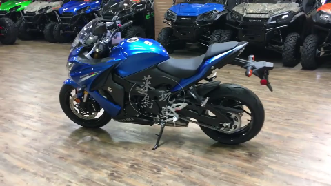 即将国产的四缸大排量摩托车!2018款铃木GSX