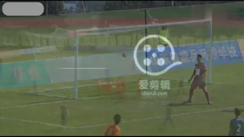 又见乌龙世界波!鲁能小将造对手乌龙吊门,比韦