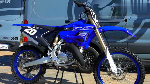 雅马哈yz125户外展示暴力两冲越野摩托车!