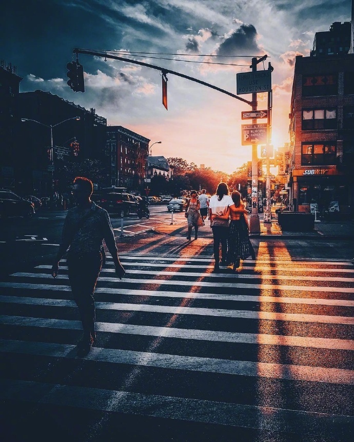 纽约街景,陌生又熟悉,总感觉蜘蛛侠什么的会从头上过去