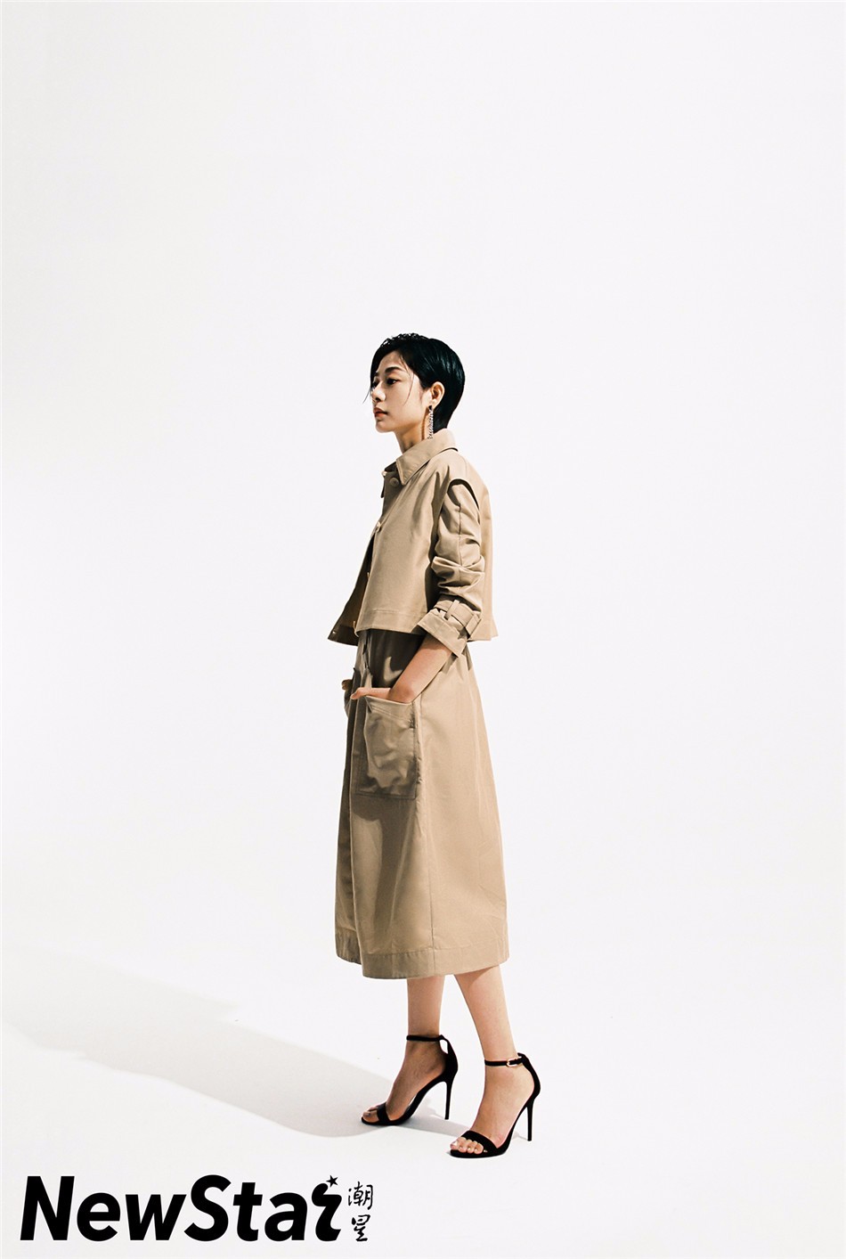 王真儿杂志大片曝光 冷艳有型气质撩人