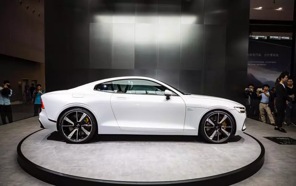 已想让bba不淡定,600马力的沃尔沃polestar1亮相广东车展