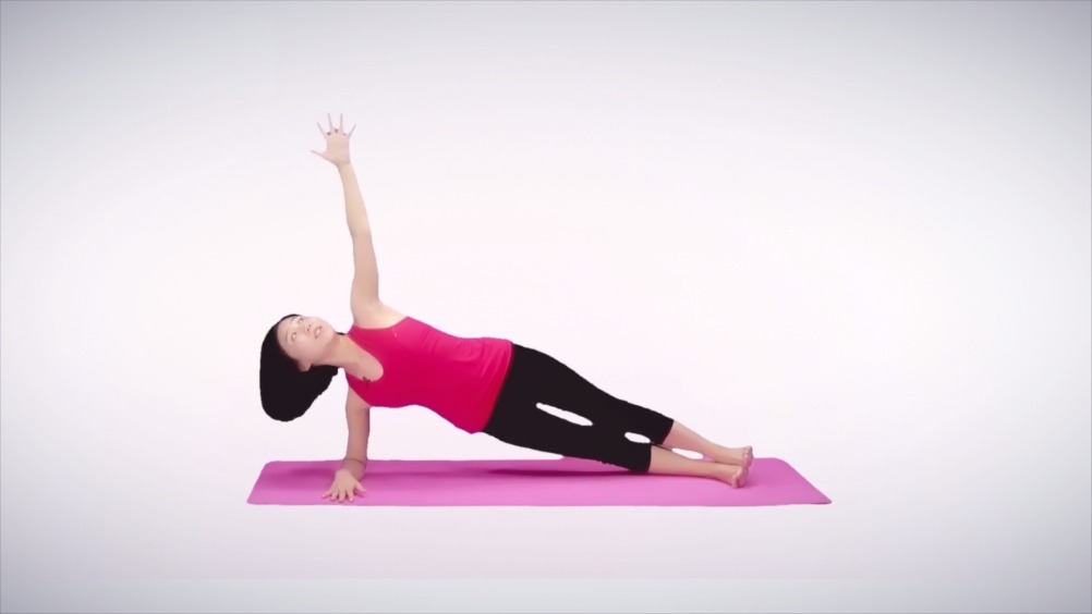 运动红人周运动教室【每日瑜伽体式——肘侧板式】哈他瑜伽体式之一