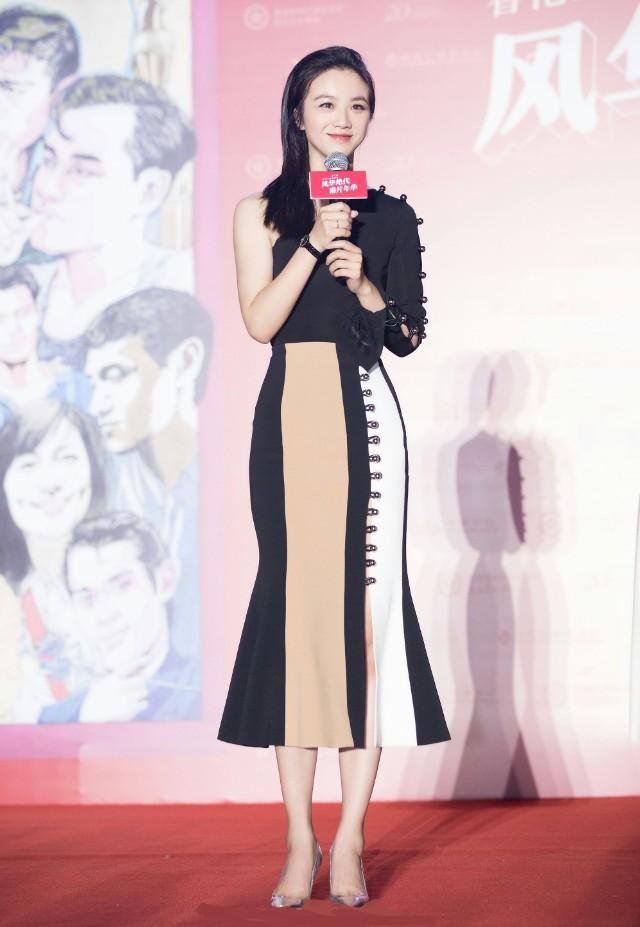 汤唯真任性,穿一身朴素又简单的搭配还素颜,只能上演眼神杀了!