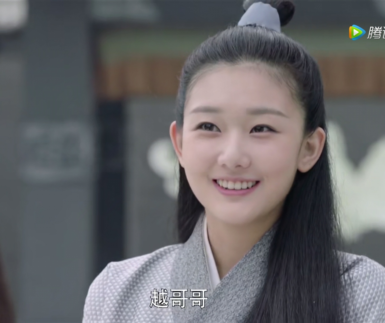 齐韵(袁雨萱饰)为了找宗越,居然也参加了天煞之金的比赛,但关键时刻