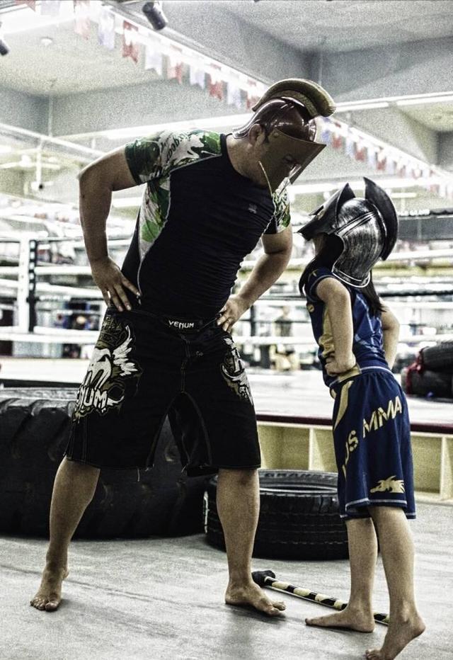 揍太极打咏春,江湖中仍能游动着格斗狂人:求真时代的宽容更可贵