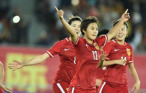王霜在世界女足球员中是什么地位?