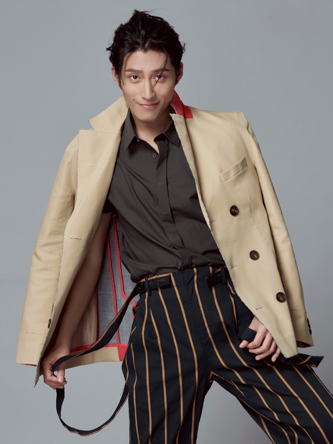 窦骁最新封面大片 都市"轻熟男风"热力来袭