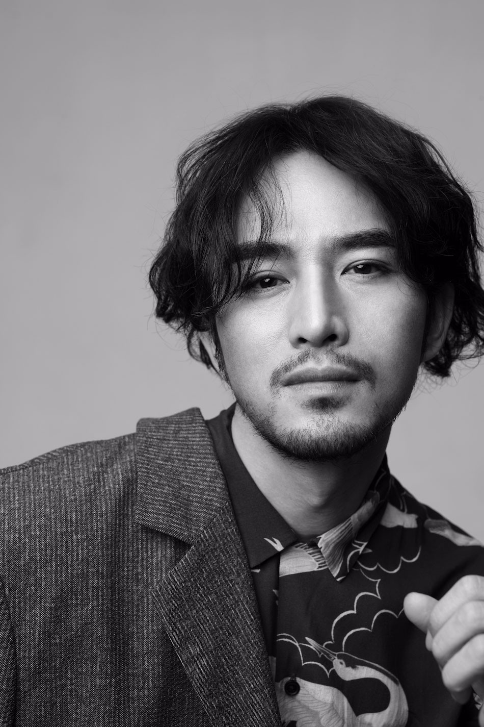 近日,张晓晨曝光了一组时尚写真.