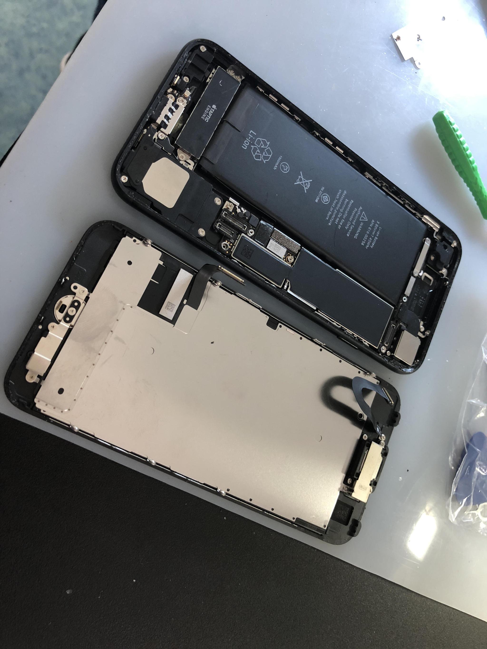 全程实拍小伙伴自己动手更换苹果手机电池想换的可以来学学哦