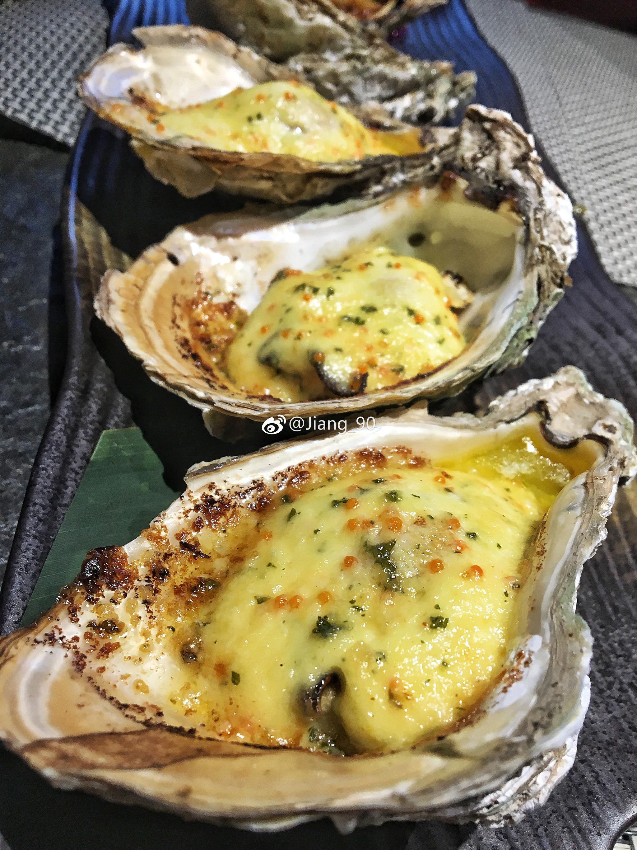 象拔蚌刺身酱煮青花鱼烤物大拼焗生蚝为数不多的清真日料听闻他家海鲜