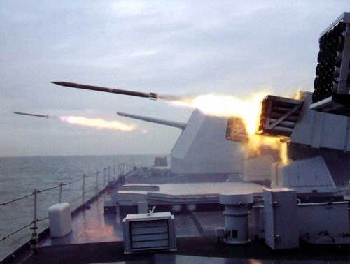 中国舰载火箭炮:向敌人滩头阵地倾泻"钢铁风暴"的杀器