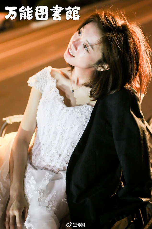 万能图书馆收官邵芸诠释大跨度角色展不俗演技