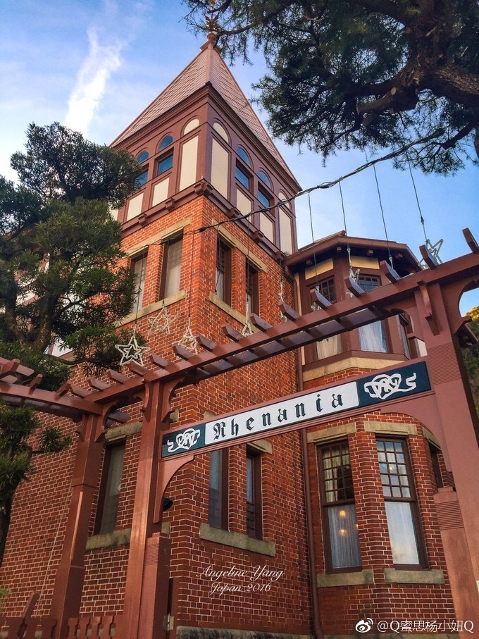 日本神户位于关西地区,是兵库县首府