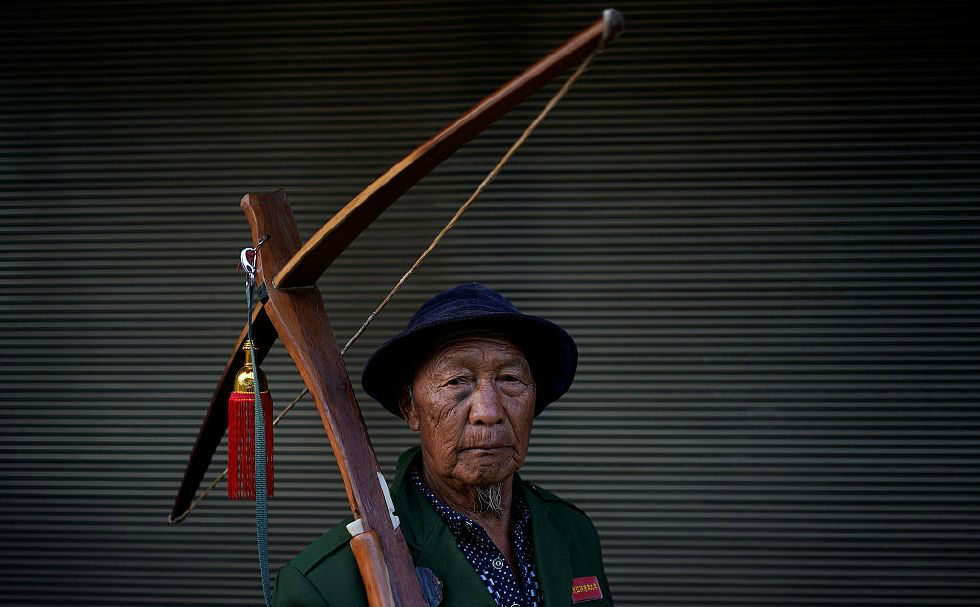 走进云南大山深处探秘傈僳族即将消失的弩文化_新浪看点