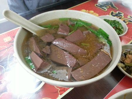 它们为肝脏减负 猪血汤替代保肝药 胡萝卜改善消化