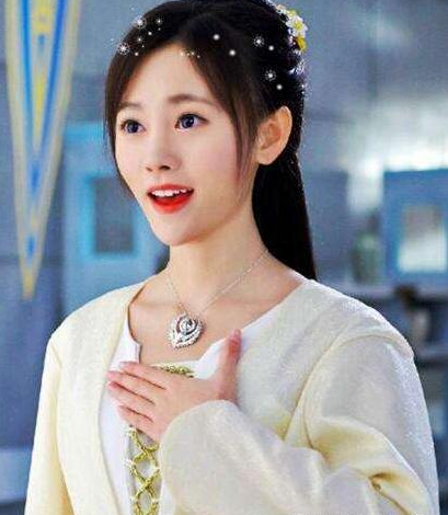 古装白衣女明星,杨幂美的离谱,可是却被她的整容脸成功抢镜!