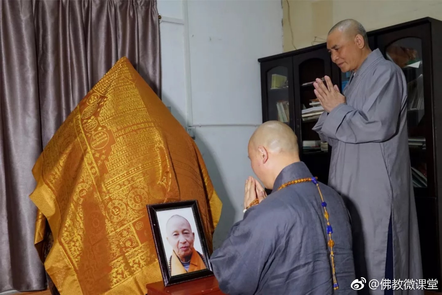 2018年4月29日,云雷惊涌,寰宇含悲,禅门尊宿上禅下道老和尚于当日下午