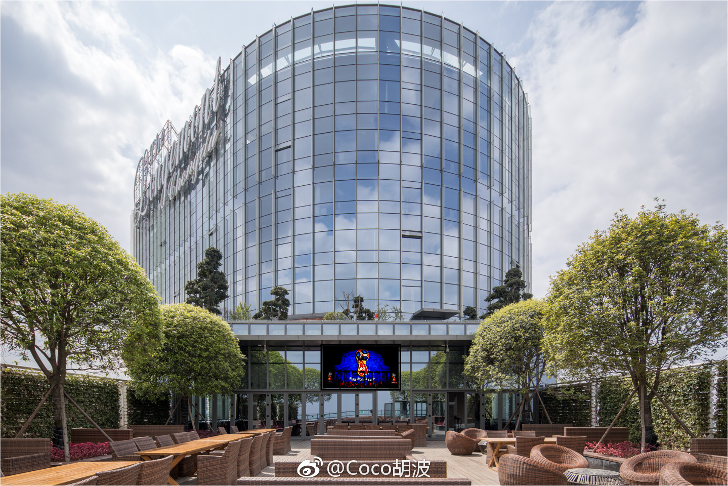 猜对,都有机会赢取成都龙之梦大酒店提供的价值每晚1680元的客房1间